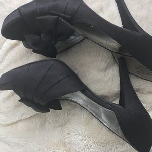 Women's black Satin bridal weeding peep toe pumps